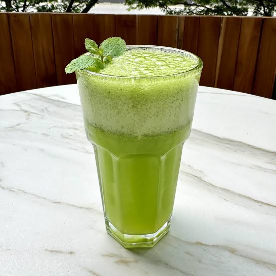 Limonada de hierbabuena